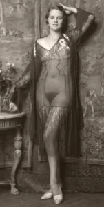 Alfred Cheney Johnston figure study of an unidentified young woman