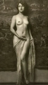 Alfred Cheney Johnston figure study of an unidentified young woman