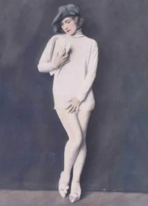 Gilda Gray by Alfred Cheney Johnston, 1926. Public domain.