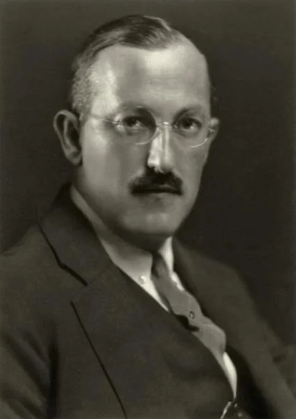 Portrait of photographer Alfred Cheney Johnston in 1921