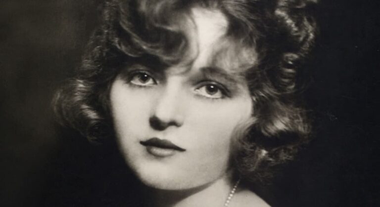 Alfred Cheney Johnston portrait of Annette Bade, ca. 1924