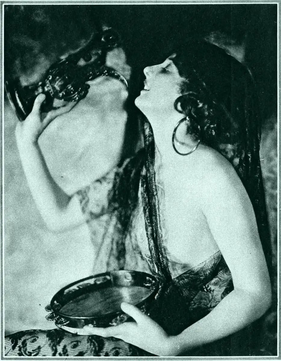 Portrait of silent film actress Betty Blythe by Alfred Cheney Johnston, 1920