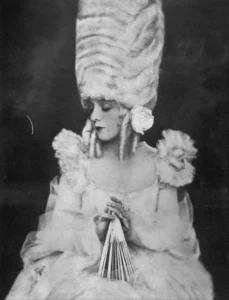 Portrait of silent film actress Betty Jewel by Alfred Cheney Johnston, 1922