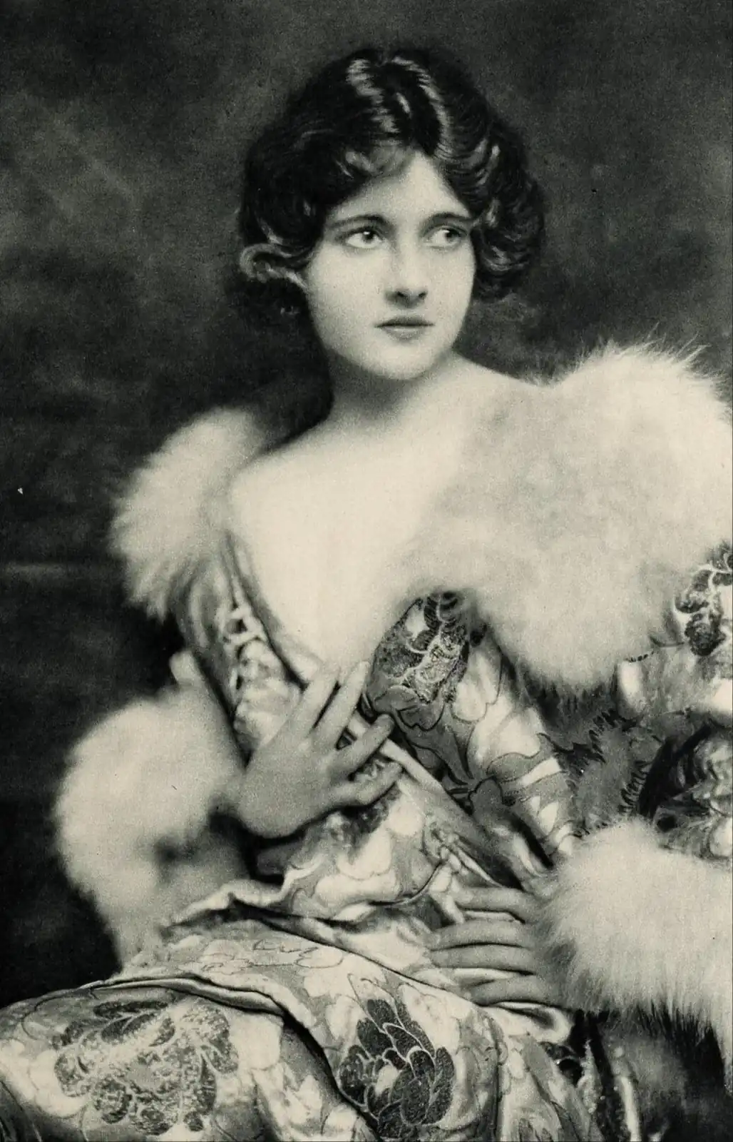Portrait of silent film actress Constance Binney by Alfred Cheney Johnston, 1919
