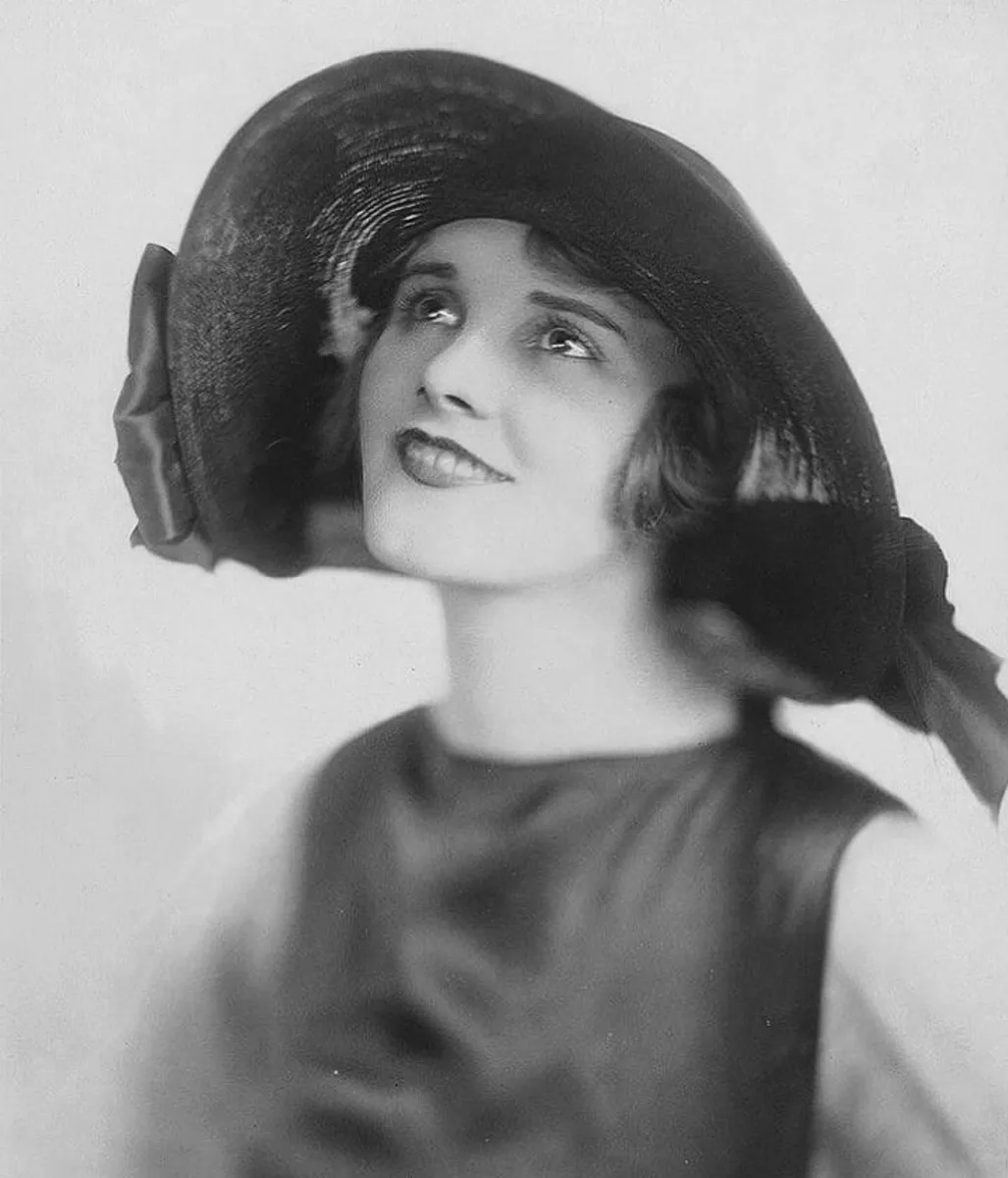 Jeanne Eagels, 1923. Public domain.