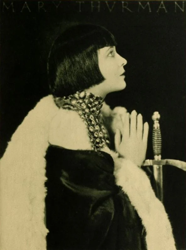 Portrait of Mary Thurman by Alfred Cheney Johnston, 1921. Public domain.