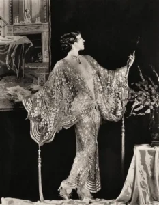 Olive Borden, 1927. Public domain.